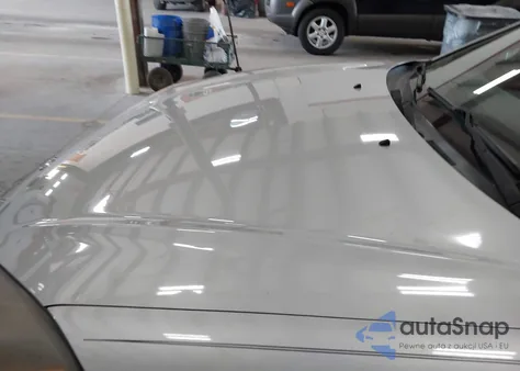 2008 Hyundai Tiburon Gs z USA, uszkodzony, nr VIN KMHHM66DX8U296083